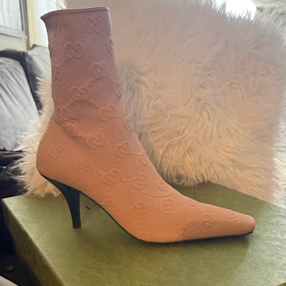 Elegant Beige Ankle Boots